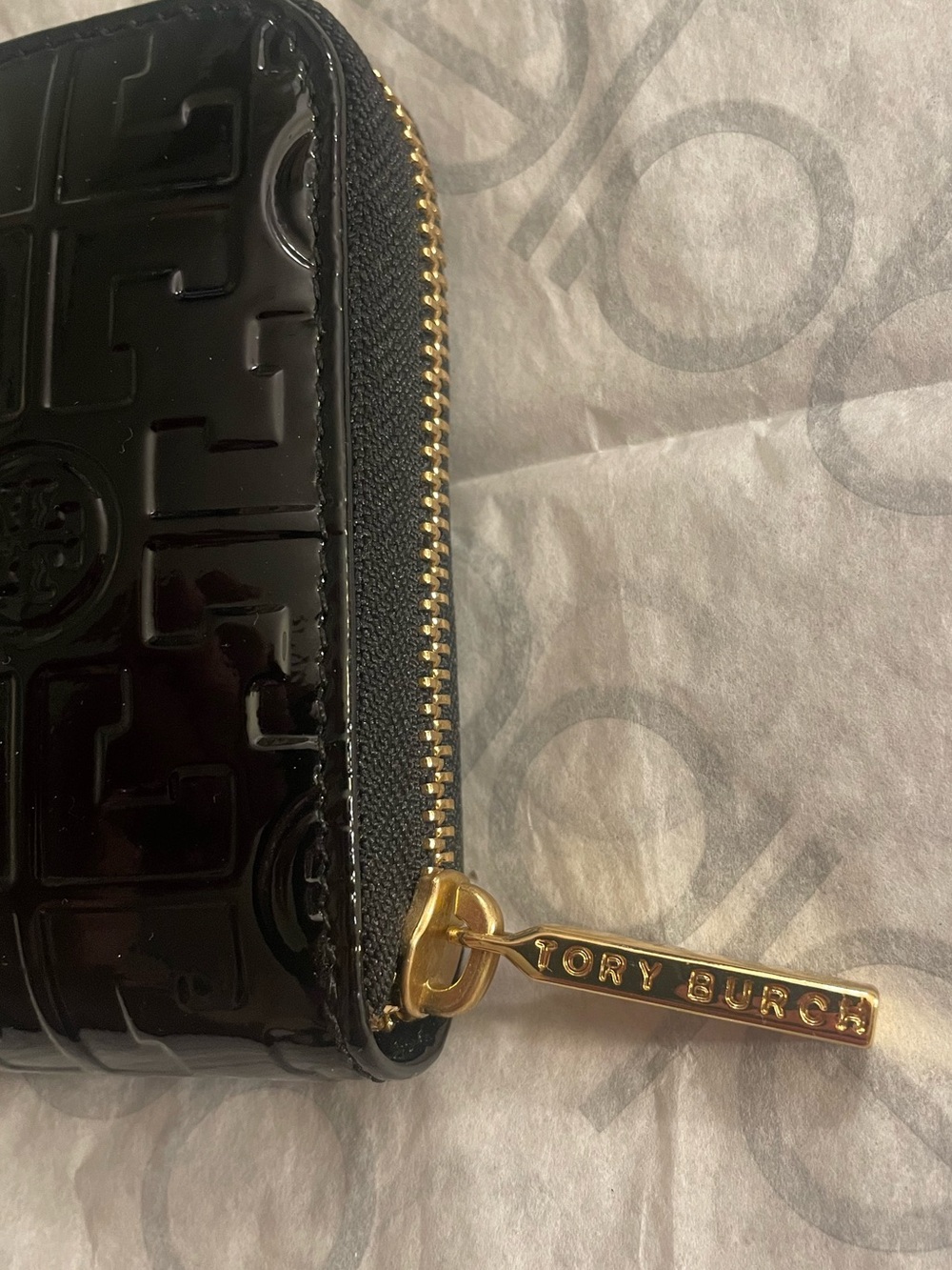 Tory Burch Embossed Patent Leather Wallet in Black - Picture 5 of 15